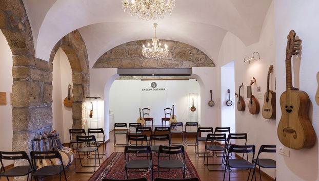 Espectáculo de fado en Casa da Guitarra - Foto 4