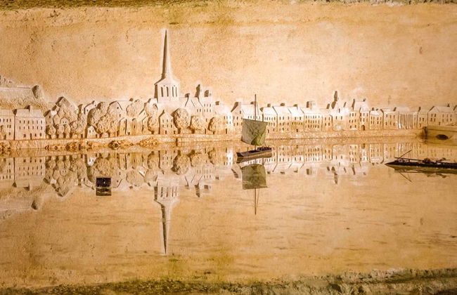 Entrance to the Pierre and Lumière Sculpture Museum - Photo 3