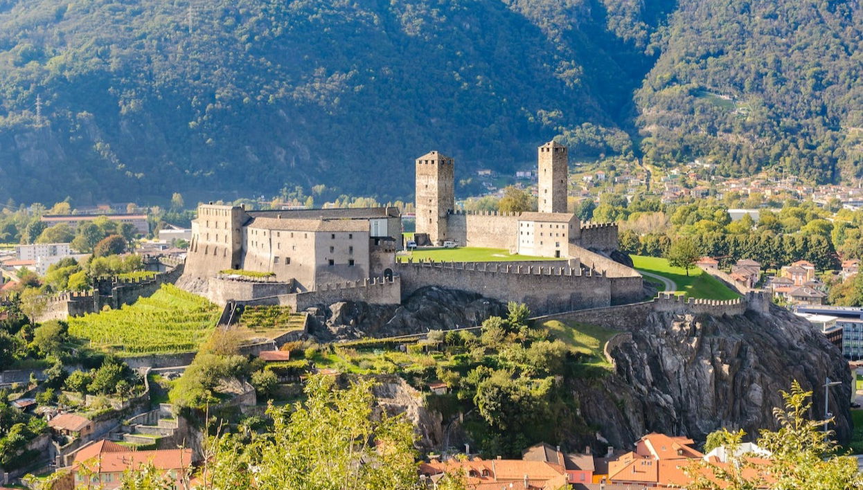 Day Trip to Lugano + Bellinzona - Foto 1