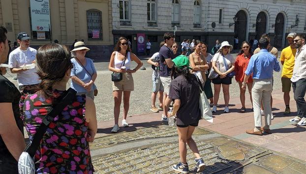 Free tour pelo exterior dos museus e palácios de Santiago - Foto 3