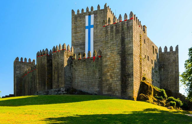 Guimarães Tour + Wine Tasting - Photo 1