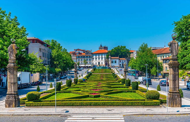 Guimarães Tour + Wine Tasting - Photo 5