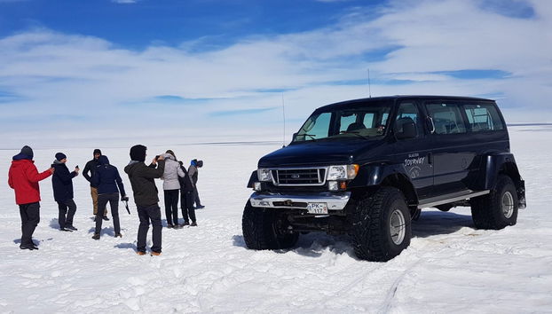 4x4 tour to Vatnajökull and Skalafellsjökull