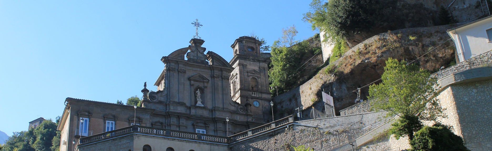 Tour privado por Cava de' Tirreni en español - Foto 1