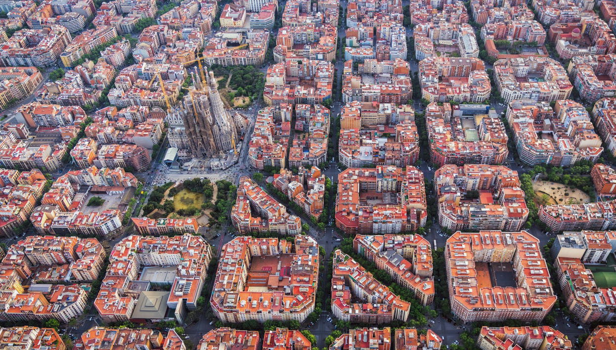 Vol en hélicoptère au-dessus de Barcelone - Photo 1