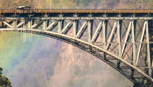 Saut à l'élastique aux chutes Victoria - Photo 4