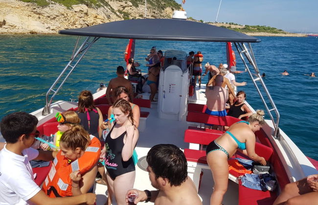 Costa Dorada Speedboat Ride - Photo 1