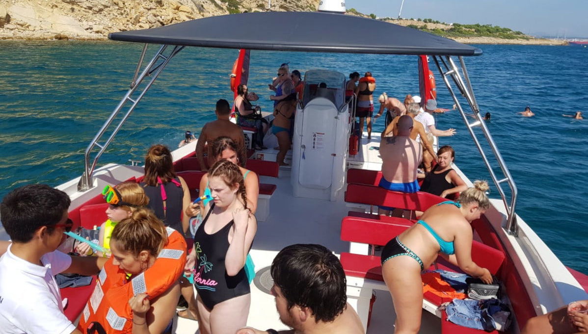 Costa Dorada Speedboat Ride - Photo 1