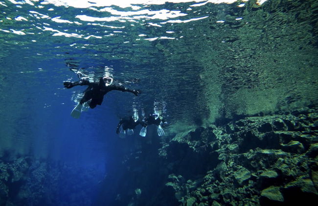 Silfra Snorkelling Experience - Photo 4