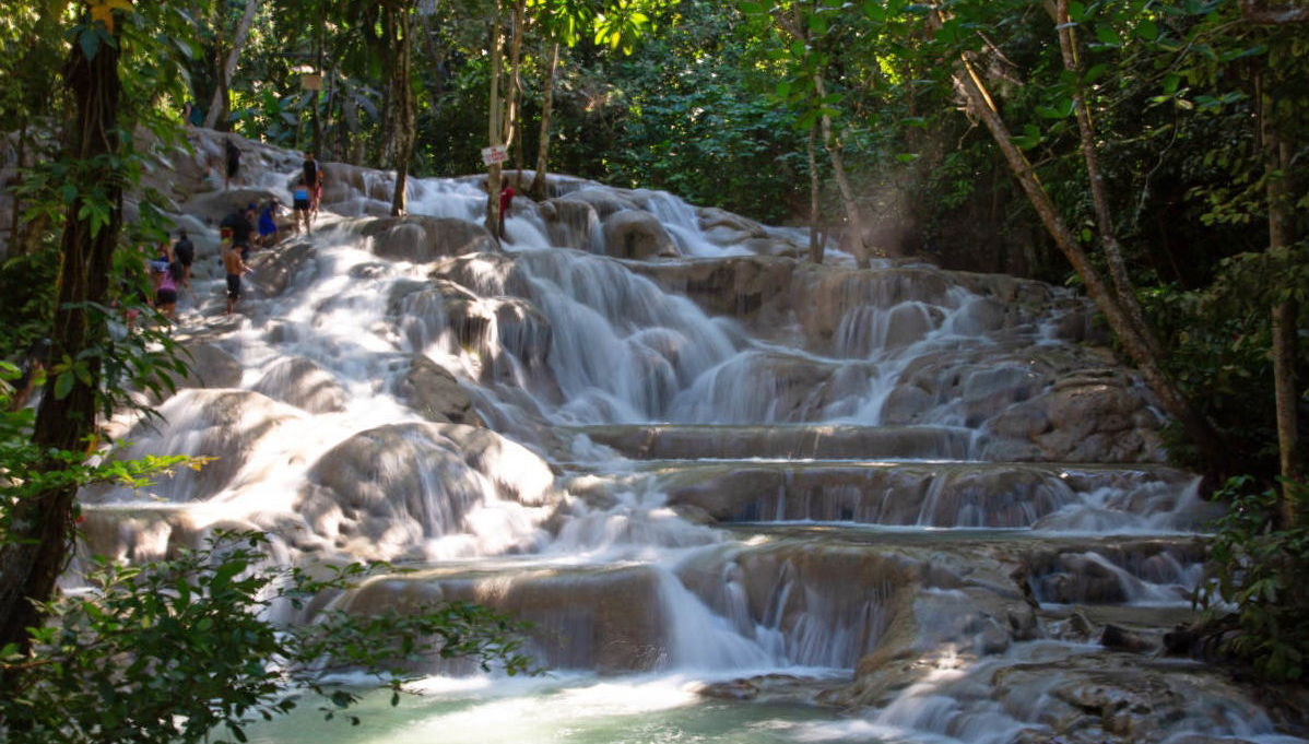 Tour de Bob Marley + Cascadas del río Dunn y Laguna Luminosa - Foto 1