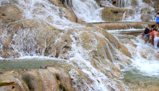 Tour de Bob Marley + Cascadas del río Dunn y Laguna Luminosa - Foto 4