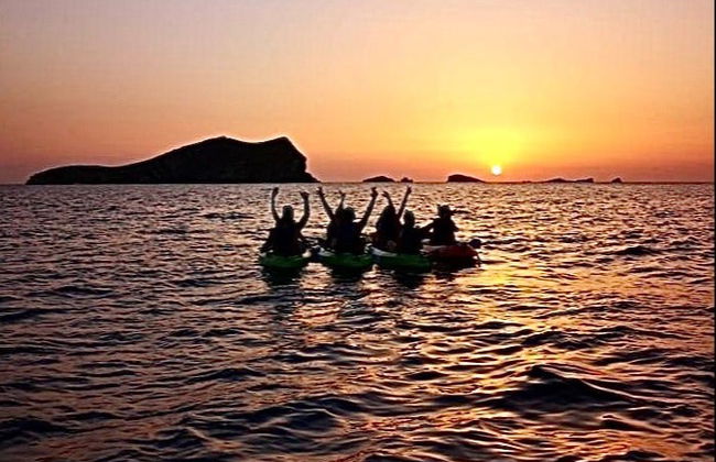 Tour de caiaque com snorkel por Cala Codolar - Foto 10