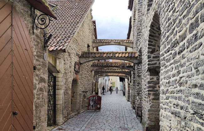 Tallinn Private Tour - Photo 2