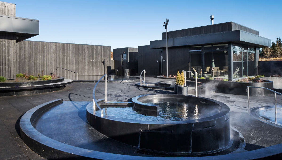 Entrada a los baños termales Krauma - Foto 1