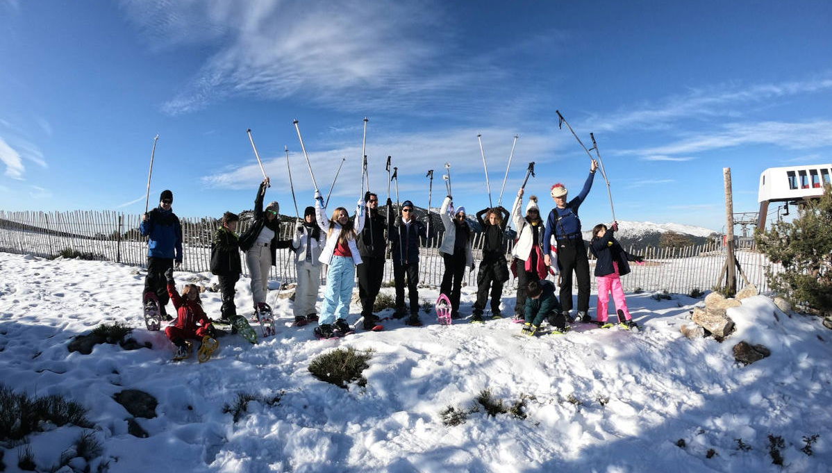 Paseo con raquetas de nieve por la Sierra de Guadarrama - Foto 1