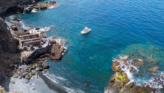 Paseo en barco privado por Los Gigantes y Masca - Foto 3