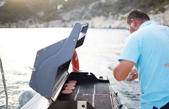 Giro in catamarano con barbecue - Foto 2
