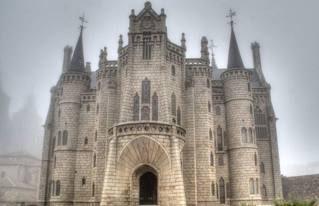 Visita guiada por el Palacio Episcopal de Astorga - Photo 4