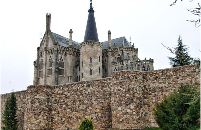 Visita guiada por el Palacio Episcopal de Astorga - Photo 2