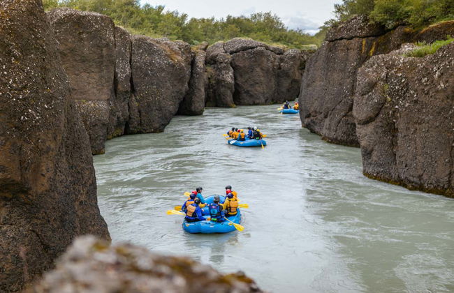 Hvita River Rafting Tour - Photo 3