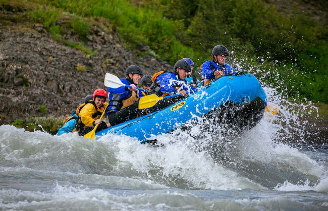 Hvita River Rafting Tour - Photo 4