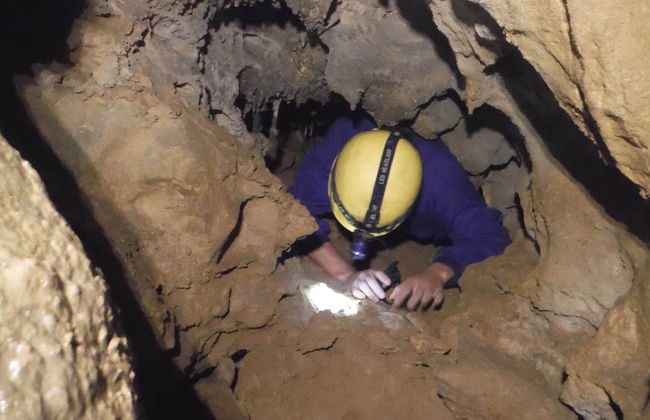 Speleologia nella grotta del Nozal - Foto 2