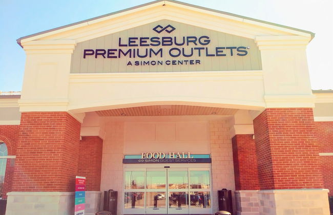 Tour de compras por Leesburg Premium Outlets - Foto 3