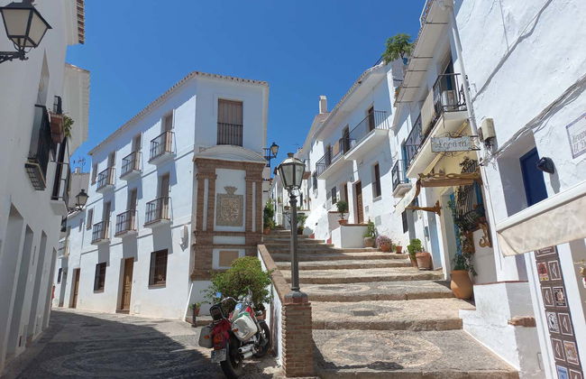 Nerja & White Villages Small Group Day Trip - Photo 5