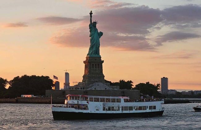 Crucero nocturno por Manhattan y la Estatua de la Libertad - Foto 2