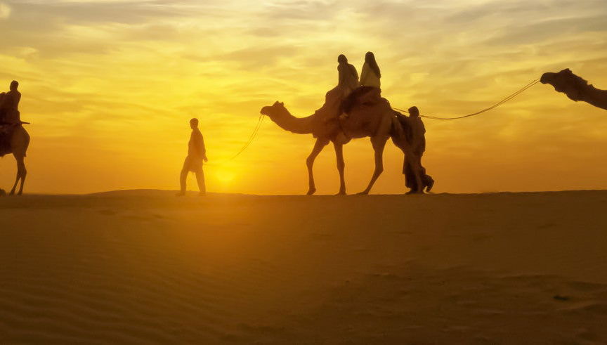 Passeio de camelo pelo deserto com jantar e espetáculo - Foto 2