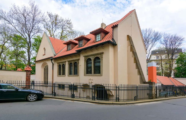 Prague Jewish Quarter + Old Town Walking Tour - Photo 4