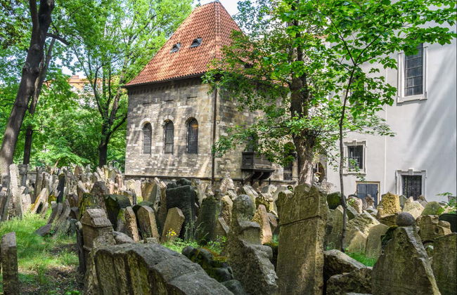 Prague Jewish Quarter + Old Town Walking Tour - Photo 7