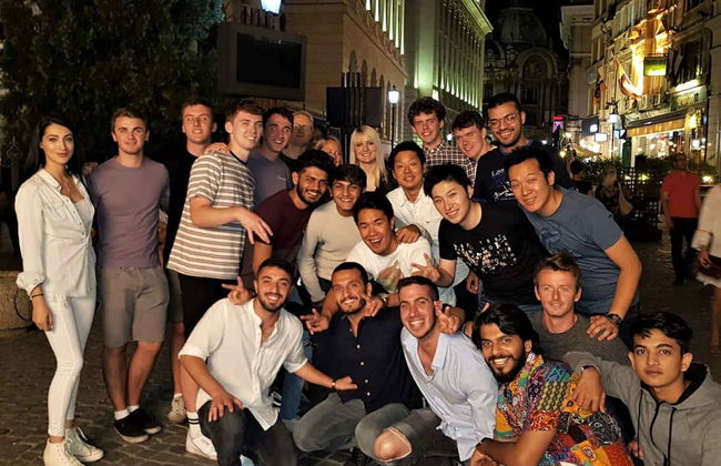Pub Crawl ¡Tour de fiesta por Bucarest - Foto 3