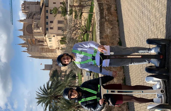 Explora Palma de Mallorca con un tour en Segway de 2 horas - Foto 5