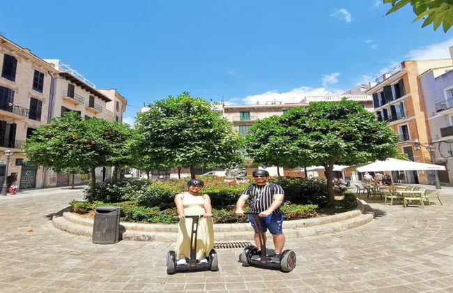 Explora Palma de Mallorca con un tour en Segway de 2 horas - Foto 3