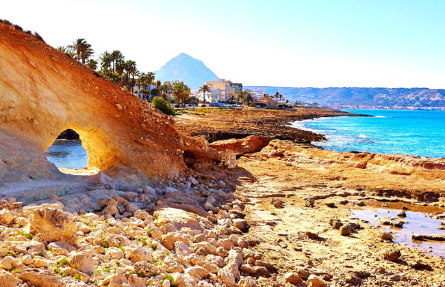 Escursione a Cala Blanca in catamarano - Foto 6