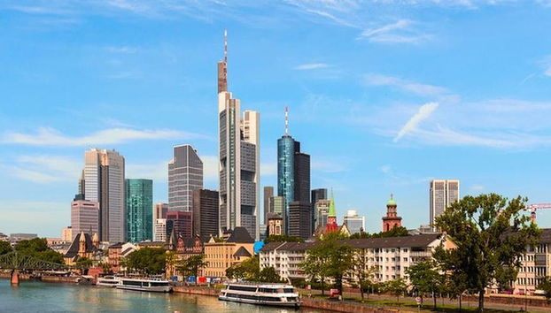 Traslado do Aeroporto: Aeroporto FRA para Frankfurt em Van de Luxo - Foto 3
