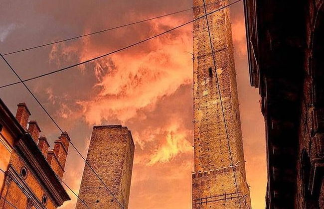 Visita clásica privada a pie por Bolonia - Foto 3