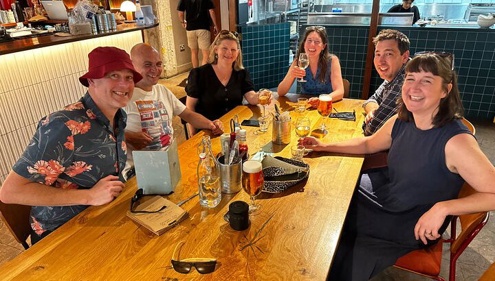 Un sabor de Manchester y Salford con comidas , bebidas y guía - Foto 1
