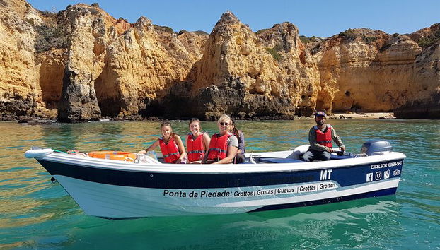 Ponta da Piedade Grotto Tour in Lagos, Algarve - Photo 2