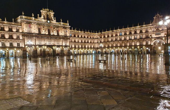 Tour Noturno Privado de Histórias e Lendas de Salamanca - Foto 1