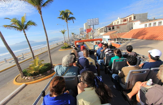 Visite panoramique dans Mazatlan en bus à toit ouvert - Photo 3