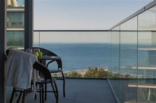 Photo 39 - Apartment Royallux Sea View by Renters