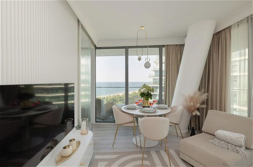 Photo 30 - Apartment Royallux Sea View by Renters