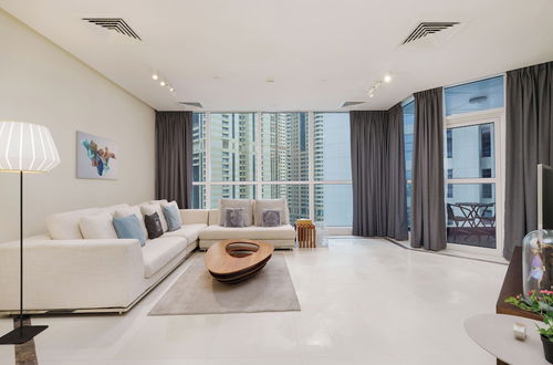 Photo 10 - Maison Privee - Urban Apt in Dubai Marina w/ Partial Sea Views