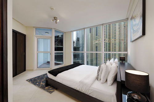 Photo 5 - Maison Privee - Urban Apt in Dubai Marina w/ Partial Sea Views