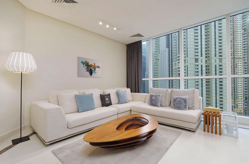 Foto 1 - Maison Privee - Urban Apt in Dubai Marina w/ Partial Sea Views