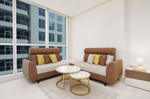 Photo 11 - Maison Privee - Urban Apt in Dubai Marina w/ Partial Sea Views