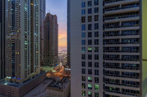 Photo 26 - Maison Privee - Urban Apt in Dubai Marina w/ Partial Sea Views