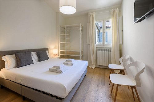 Photo 4 - Novella Contemporary Apartment